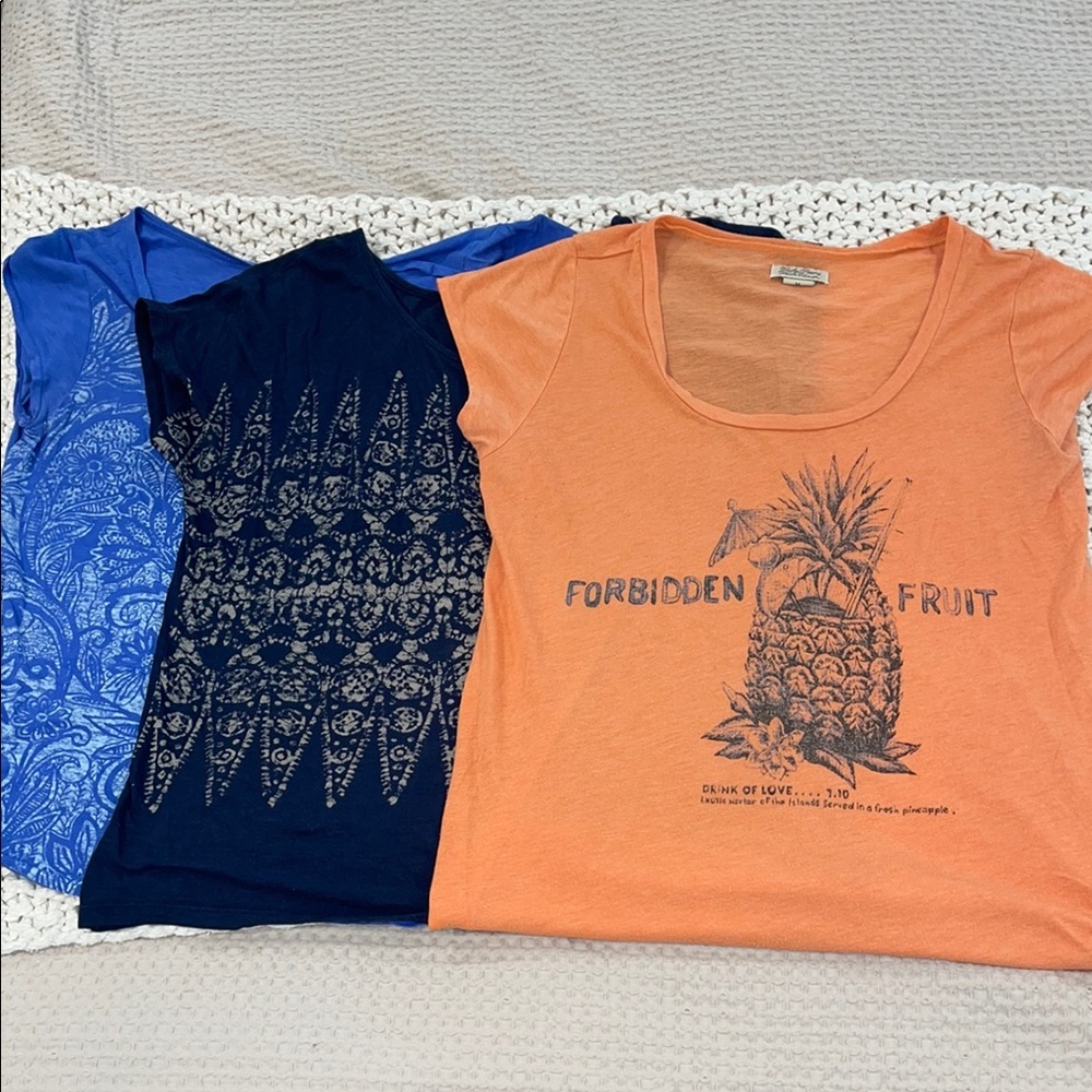 Bundle of Three Lucky Brand tees medium